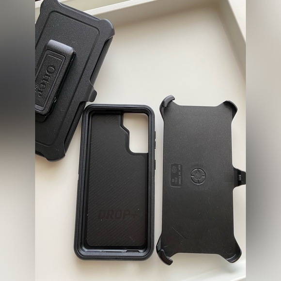 Samsung galaxy S21 5G Otterbox defender - Picture 2 of 4